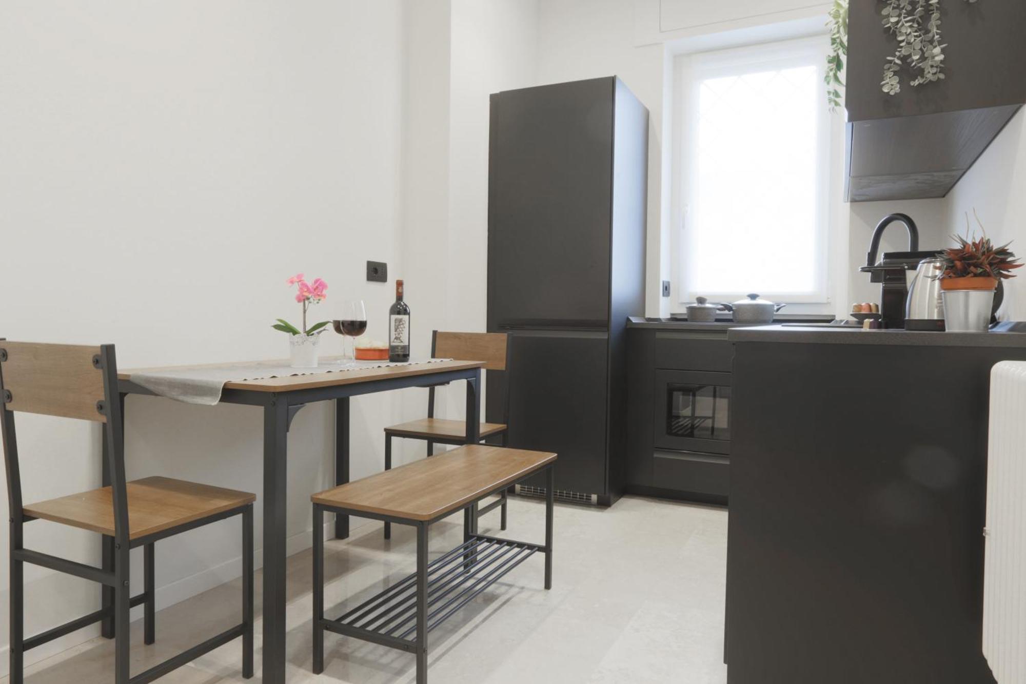New Modern Flat 10 Minutes Walk From Central Station Milão Exterior foto
