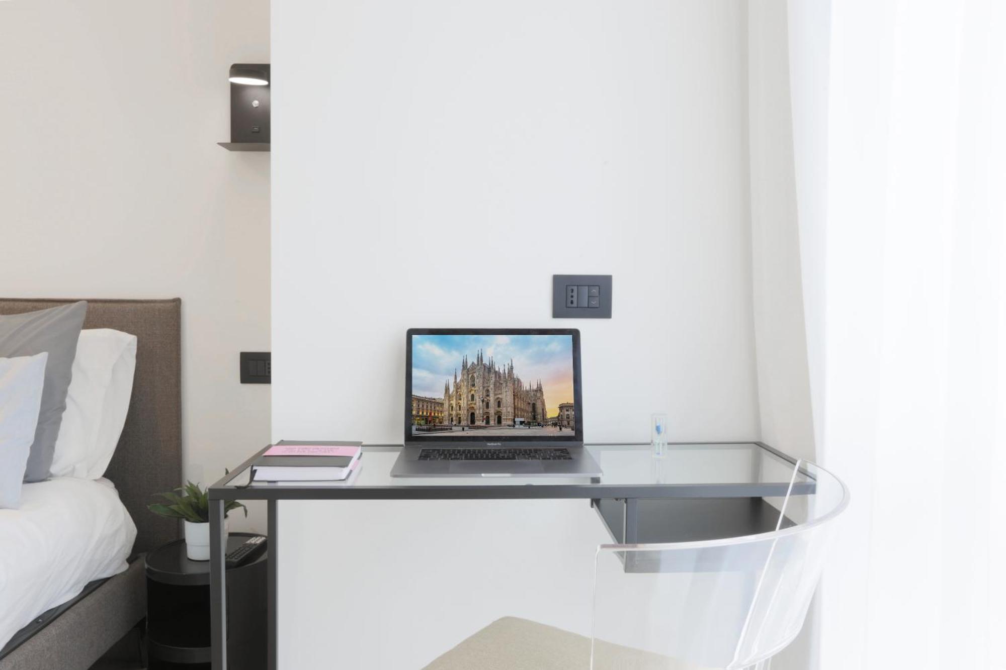New Modern Flat 10 Minutes Walk From Central Station Milão Exterior foto