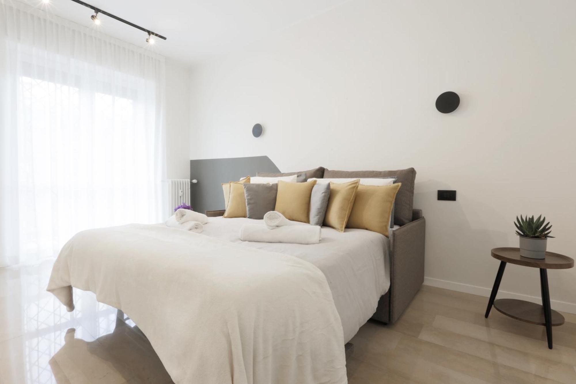 New Modern Flat 10 Minutes Walk From Central Station Milão Exterior foto