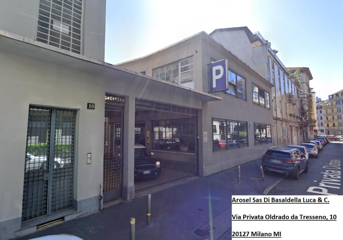 New Modern Flat 10 Minutes Walk From Central Station Milão Exterior foto